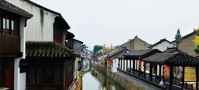 坦克出行